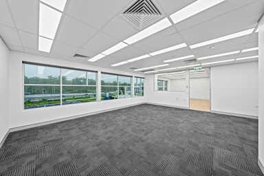 205/2728 Logan Road Eight Mile Plains QLD 4113 - Image 3