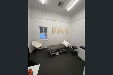 68 Warwick Road Ipswich QLD 4305 - Image 4