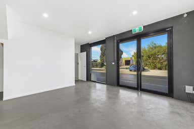 Unit 5, 17 Bate Close Pakenham VIC 3810 - Image 4