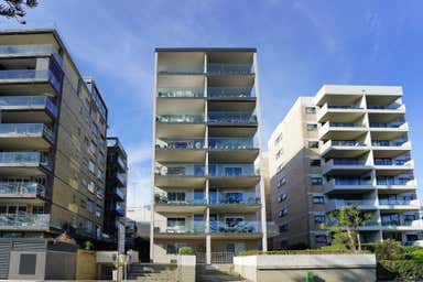2/35 East Esplanade Manly NSW 2095 - Image 3