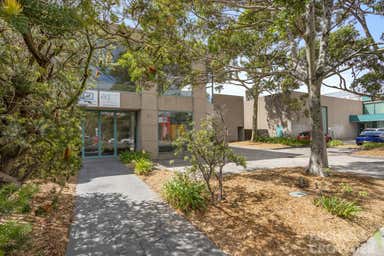 27 Cumberland Drive Seaford VIC 3198 - Image 2