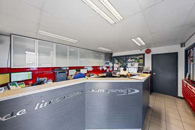 1/220 Beverley Street Morningside QLD 4170 - Image 3