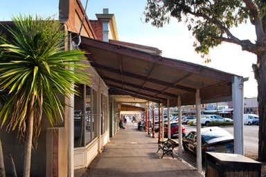 70-72 Mostyn Street Castlemaine VIC 3450 - Image 2