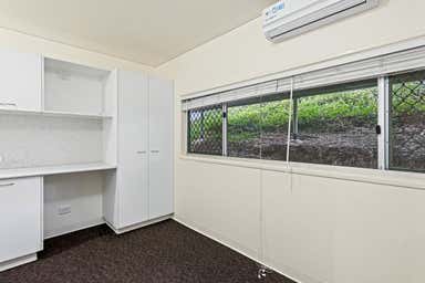 Unit 2 & 3, 109 Waverley Road Camp Hill QLD 4152 - Image 4