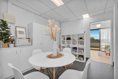 17/97 Poinciana Avenue Tewantin QLD 4565 - Image 3