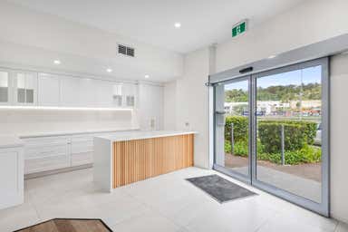 2/33 Central Drive Burleigh Heads QLD 4220 - Image 3