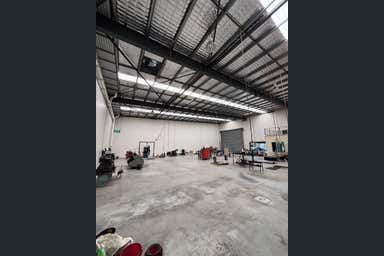 3/2-16 Beal Street Meadowbrook QLD 4131 - Image 3