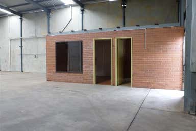 5/4 Elmsfield Road Midvale WA 6056 - Image 4