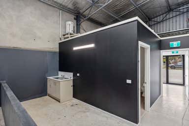 1/6 Sawmills Way Torquay VIC 3228 - Image 3