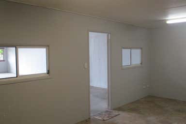 Unit 11, 107-111 Newell Street Bungalow QLD 4870 - Image 3