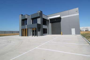 Unit 2, 33 Tarmac Way Pakenham VIC 3810 - Image 3