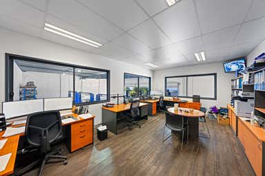 1/220 Beverley Street Morningside QLD 4170 - Image 4