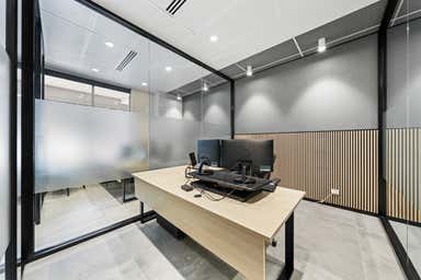 10/220 Varsity Parade Varsity Lakes QLD 4227 - Image 3