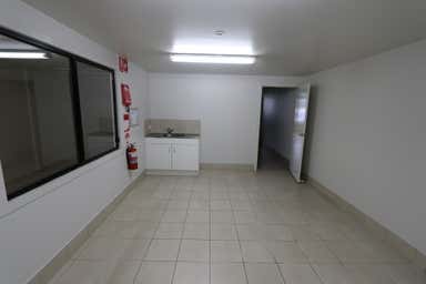 3/132 Spencer Road Nerang QLD 4211 - Image 4