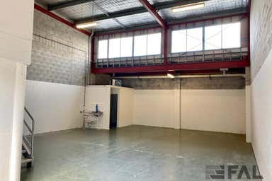 Unit  5, 18 Spine Street Sumner QLD 4074 - Image 3