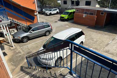 3-4, 828 Old Cleveland Road Carina QLD 4152 - Image 4