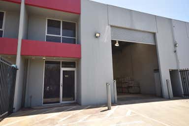 Unit 2, 14 Glenville Drive Melton VIC 3337 - Image 3