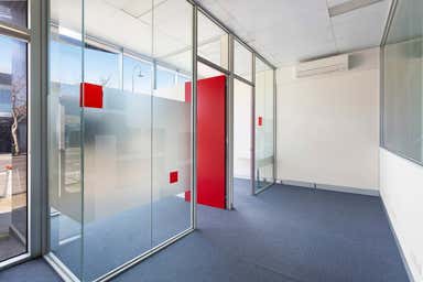 4/98 Pier Street Altona VIC 3018 - Image 3