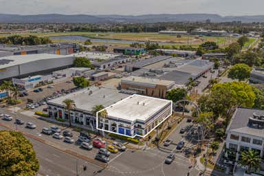 2/22 Crombie Avenue Bundall QLD 4217 - Image 2