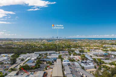 7 Davo Court Burleigh Heads QLD 4220 - Image 2