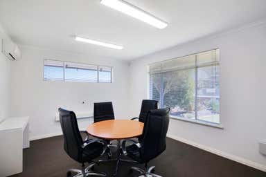 52 Oswald Street Innaloo WA 6018 - Image 4