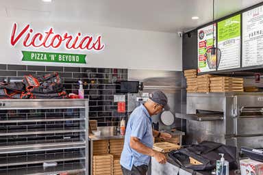 Victoria's Pizza 'N' Beyond, 5/121 Grices Road Clyde North VIC 3978 - Image 4
