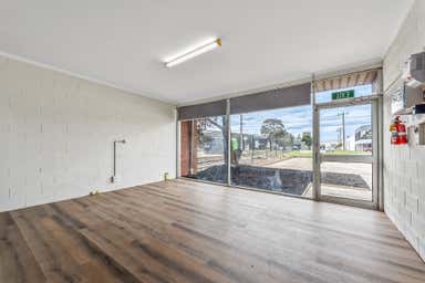 1/42 Industrial Drive Braeside VIC 3195 - Image 3