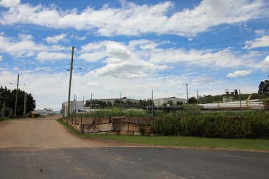 9 Civil Court Harlaxton QLD 4350 - Image 3