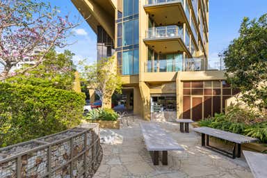 1/25 Shafston Avenue Kangaroo Point QLD 4169 - Image 3