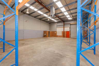 Unit 3, 13 Oxleigh Drive Malaga WA 6090 - Image 4