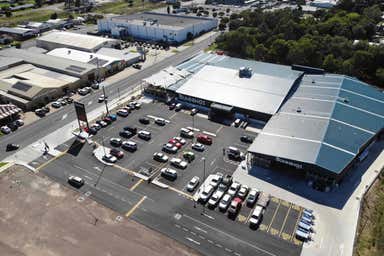 Bunnings Warehouse, Young 282 Boorowa Street Young NSW 2594 - Image 4
