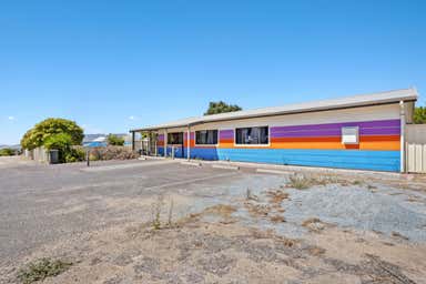 17  Freeman Avenue Port Lincoln SA 5606 - Image 3