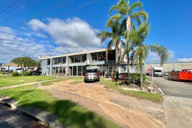 13 Wrights Place Arundel QLD 4214 - Image 4
