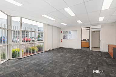 9/72-74 Chifley Drive Preston VIC 3072 - Image 3