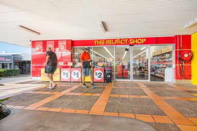 184 Goondoon Street Gladstone Central QLD 4680 - Image 4