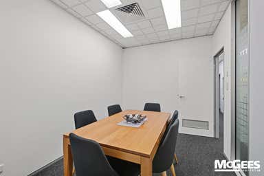 8/34 Commercial Road Newstead QLD 4006 - Image 4