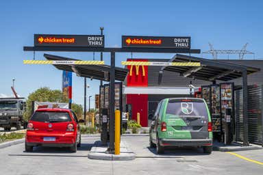 360 Treeby Road Anketell WA 6167 - Image 4