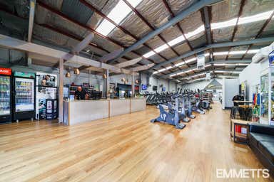 3 Aristoc Rd Glen Waverley VIC 3150 - Image 4