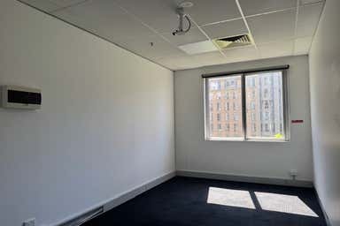 607/55 Swanston Street Melbourne VIC 3000 - Image 4