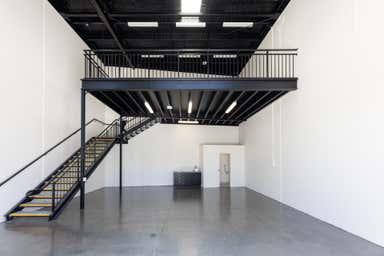 2/49 Leda Drive Burleigh Heads QLD 4220 - Image 3