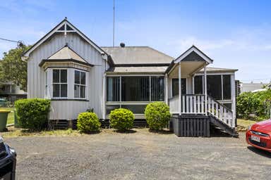 8 Clopton Street East Toowoomba QLD 4350 - Image 2