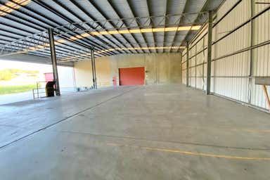 Ideal workshop or logistics facility - Image 3