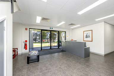 77 Racecourse Road Rutherford NSW 2320 - Image 3