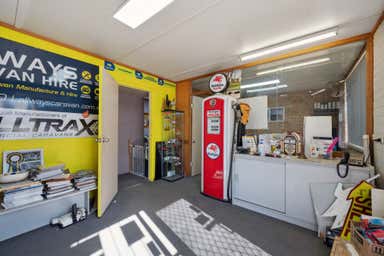 21 Ryelane Street Maddington WA 6109 - Image 3