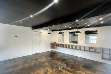 Shop 1, 130 Brisbane Road Labrador QLD 4215 - Image 3
