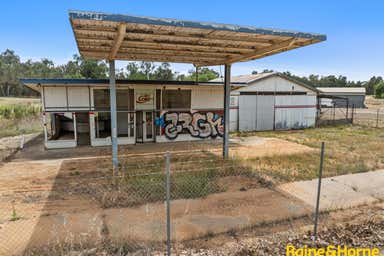 343 Hammond Avenue East Wagga Wagga NSW 2650 - Image 4