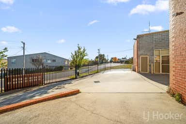 2/43 Bayldon Road Queanbeyan West NSW 2620 - Image 3