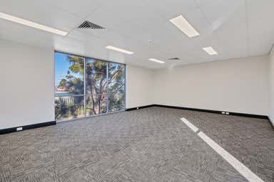 4 Jullian Close Banksmeadow NSW 2019 - Image 3