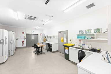 212 McDougall Street Wilsonton QLD 4350 - Image 4