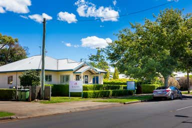 96 Taylor Street Newtown QLD 4350 - Image 4